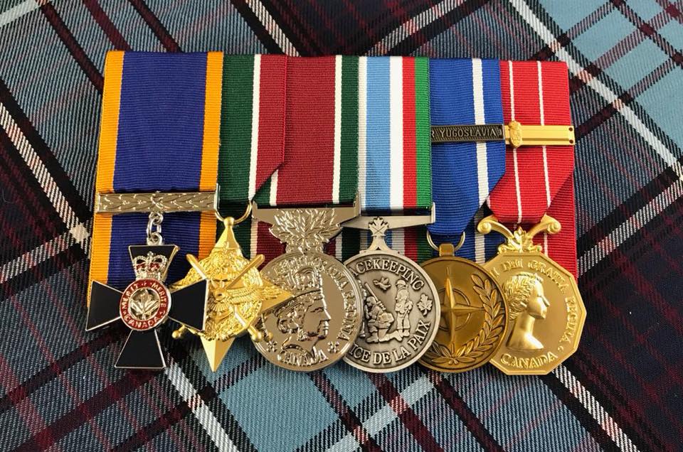 Court Mounting (One Medal)